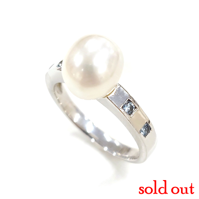 アクアマリンがポイントのパールリング