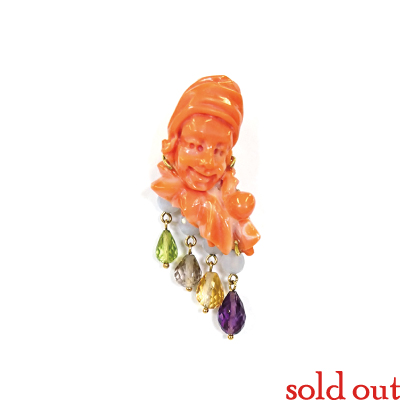 ピエロ珊瑚のカラフルブローチ