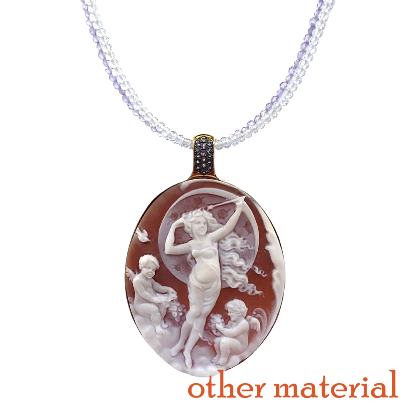 疾走感が印象的な馬カメオネックレス – 柳澤商会 ジュエリーカタログ