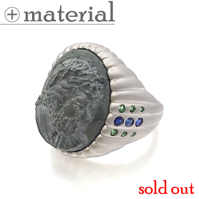 ラバカメオのもこもこリング