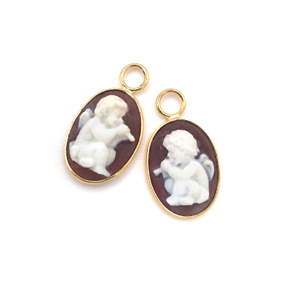 エンジェルカメオの愛らしいチャーム